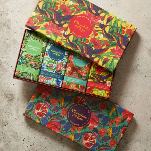 Chocolate and Love Bar Giftbox chocolade cadeau van Borrelen.nl