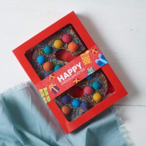 Happy Chocoladeletter sinterklaas cadeau van Borrelen.nl